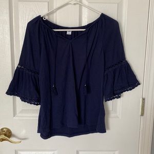 Woman’s Old Navy blouse
